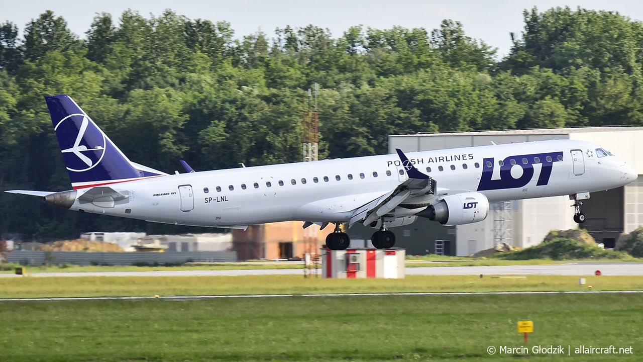 SP-LNL (19000382) Embraer 190-200IGW