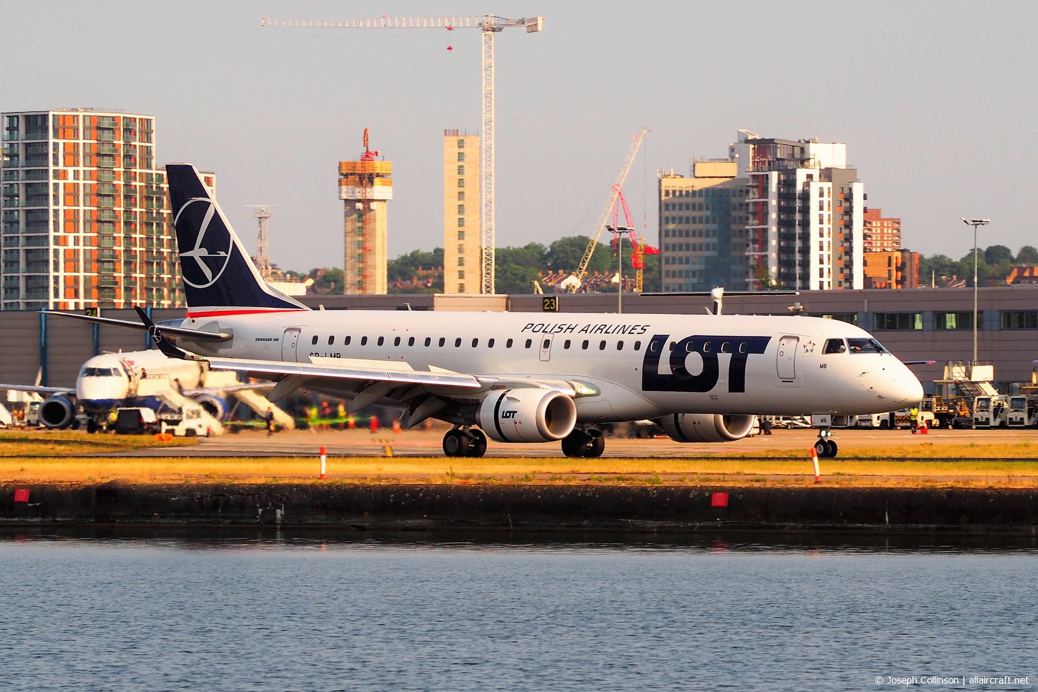 SP-LMB (19000762) Embraer 190-100STD