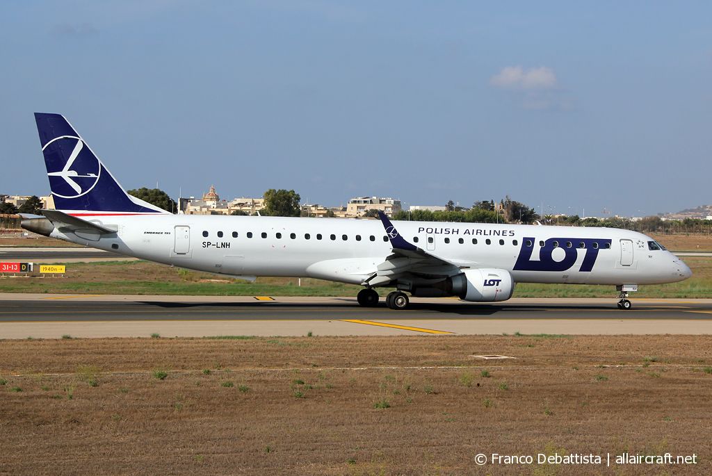 SP-LNH (19000239) 2008 Embraer 190-200IGW