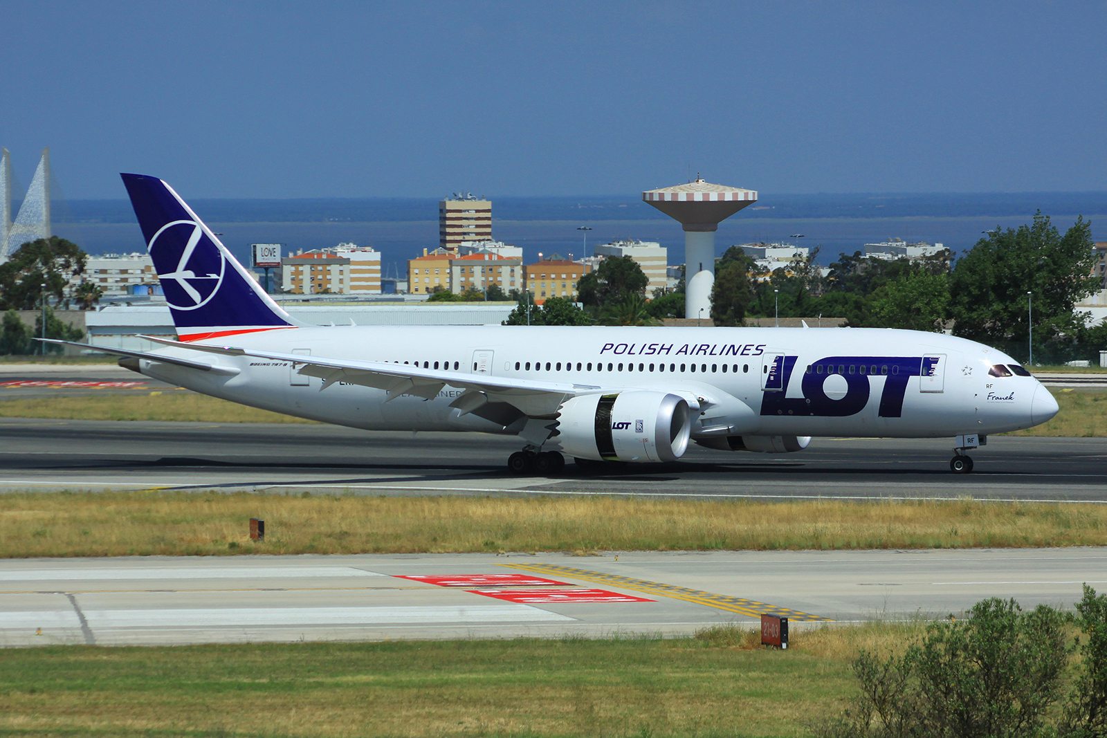 SP-LRF (35942) 2014 Boeing 787-8 Dreamliner