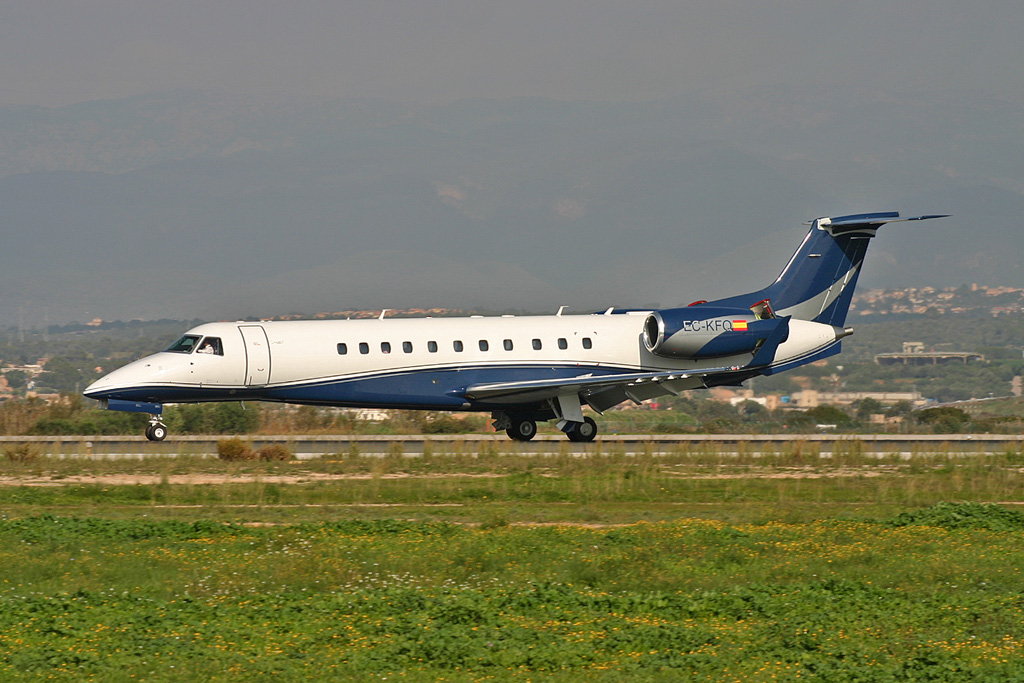 EC-KFQ (14500995) Embraer ERJ-135BJ Legacy