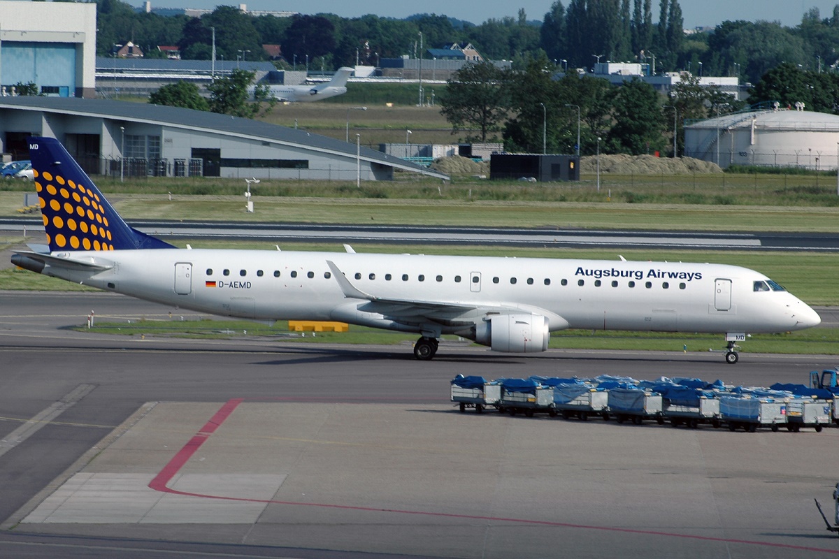 D-AEMD (cn 19000305) Embraer 190-200LR