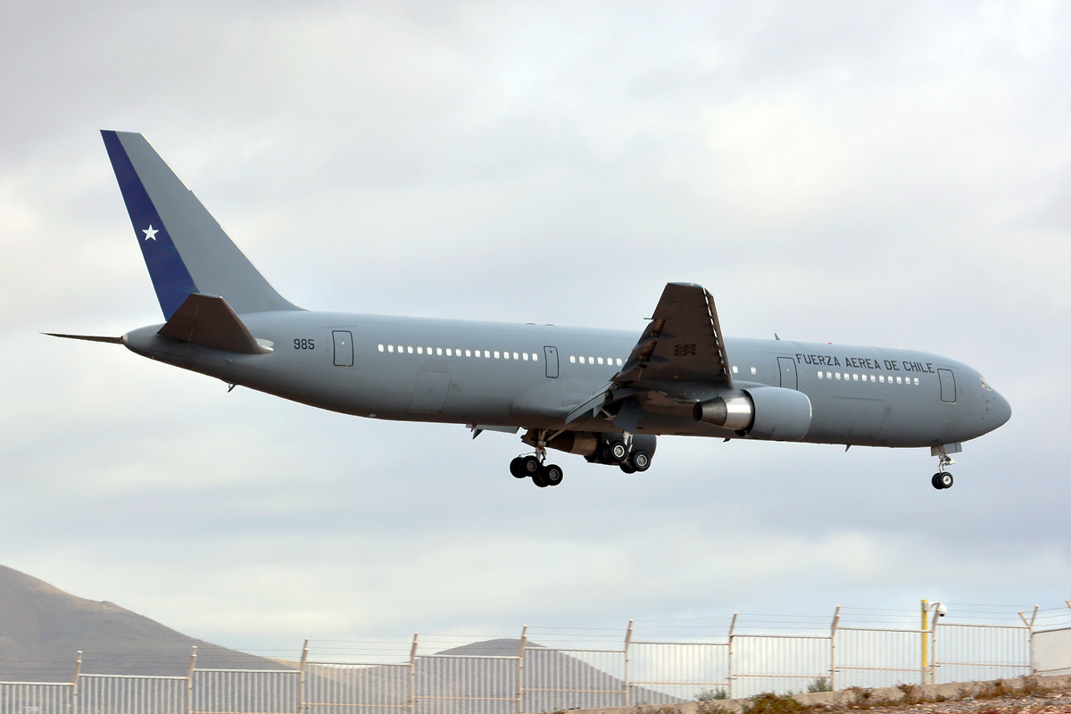 985 (26205) 1993 Boeing 767-3Y0(ER)