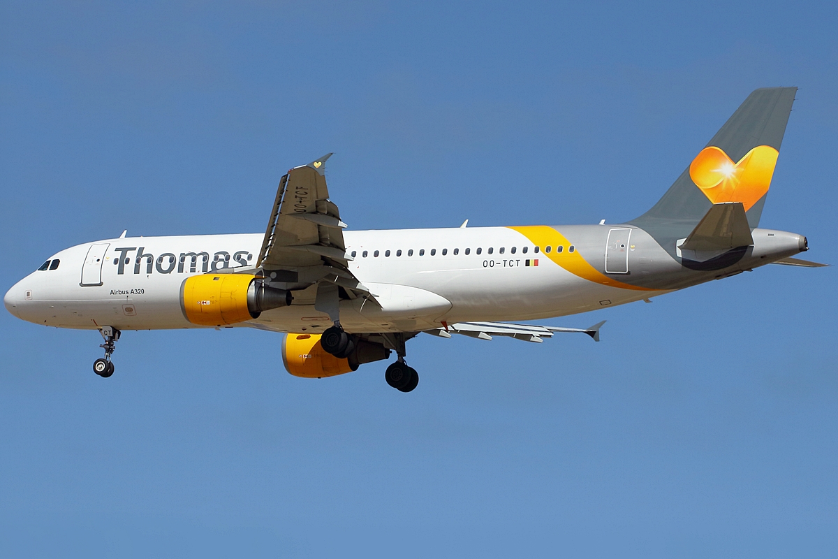 OO-TCT (1402) 2001 Airbus A320-212