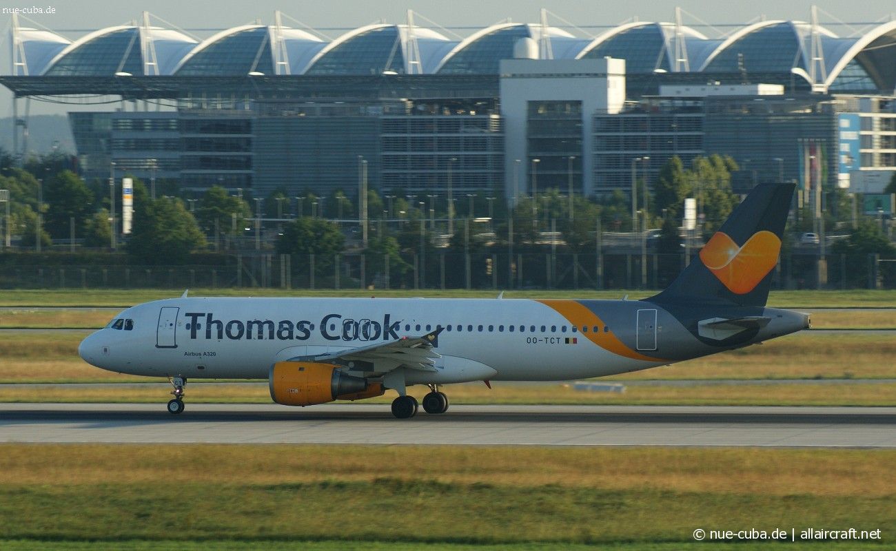 OO-TCT (1402) 2001 Airbus A320-212