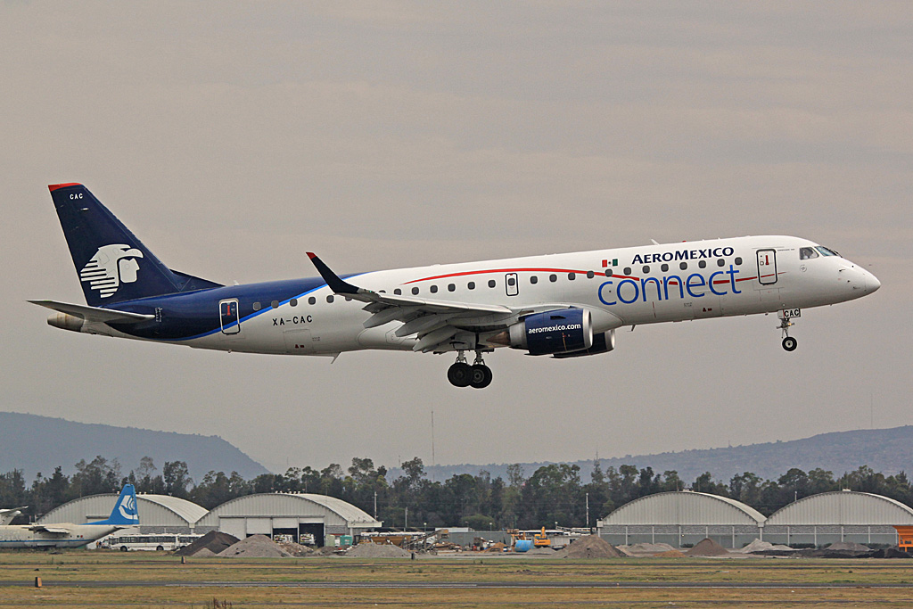 XA-CAC (cn 19000135) Embraer 190-100IGW