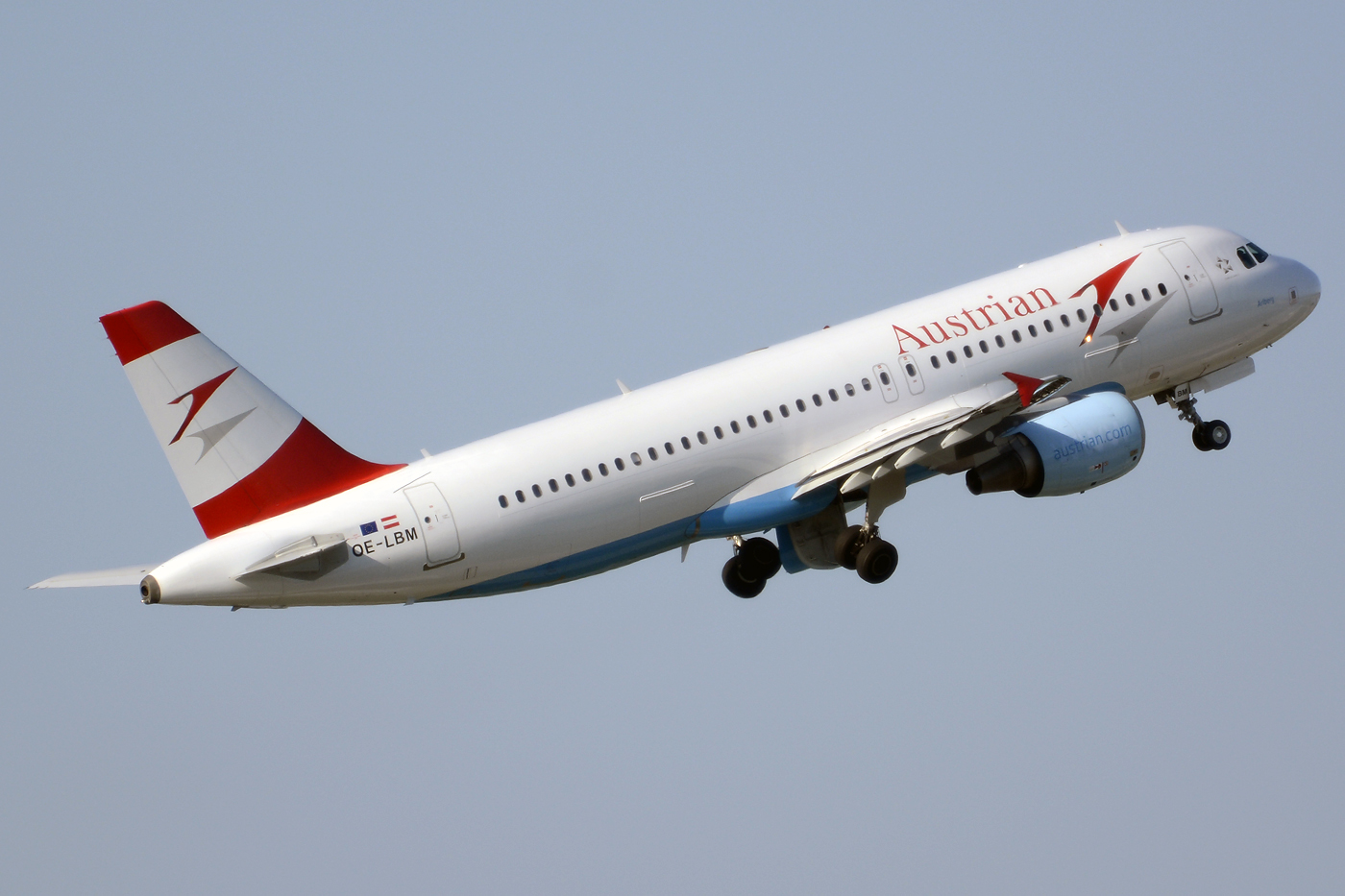 OE-LBM (1504) 2001 Airbus A320-214