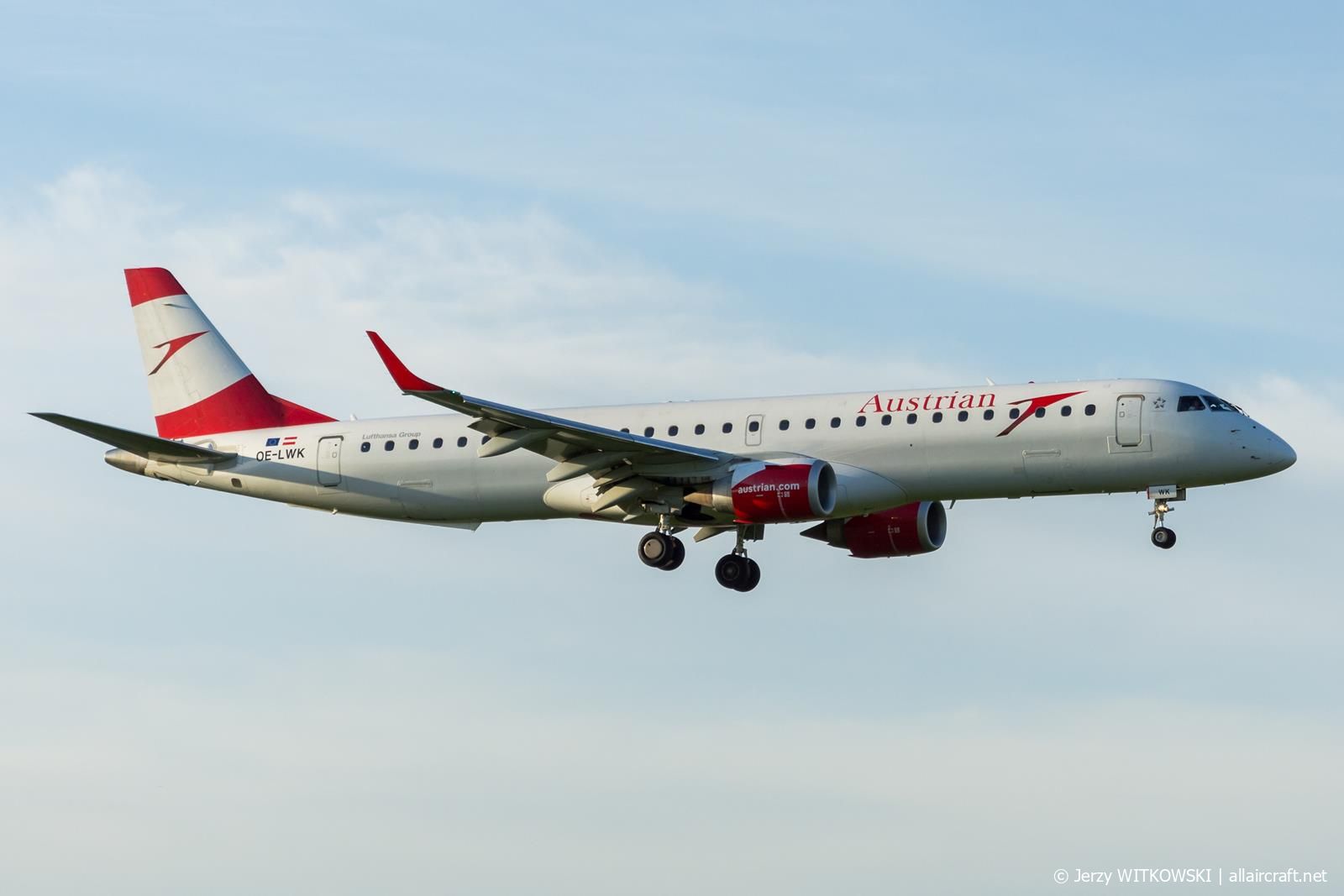 OE-LWK · Embraer ERJ-190-200LR · (WAW / EPWA)