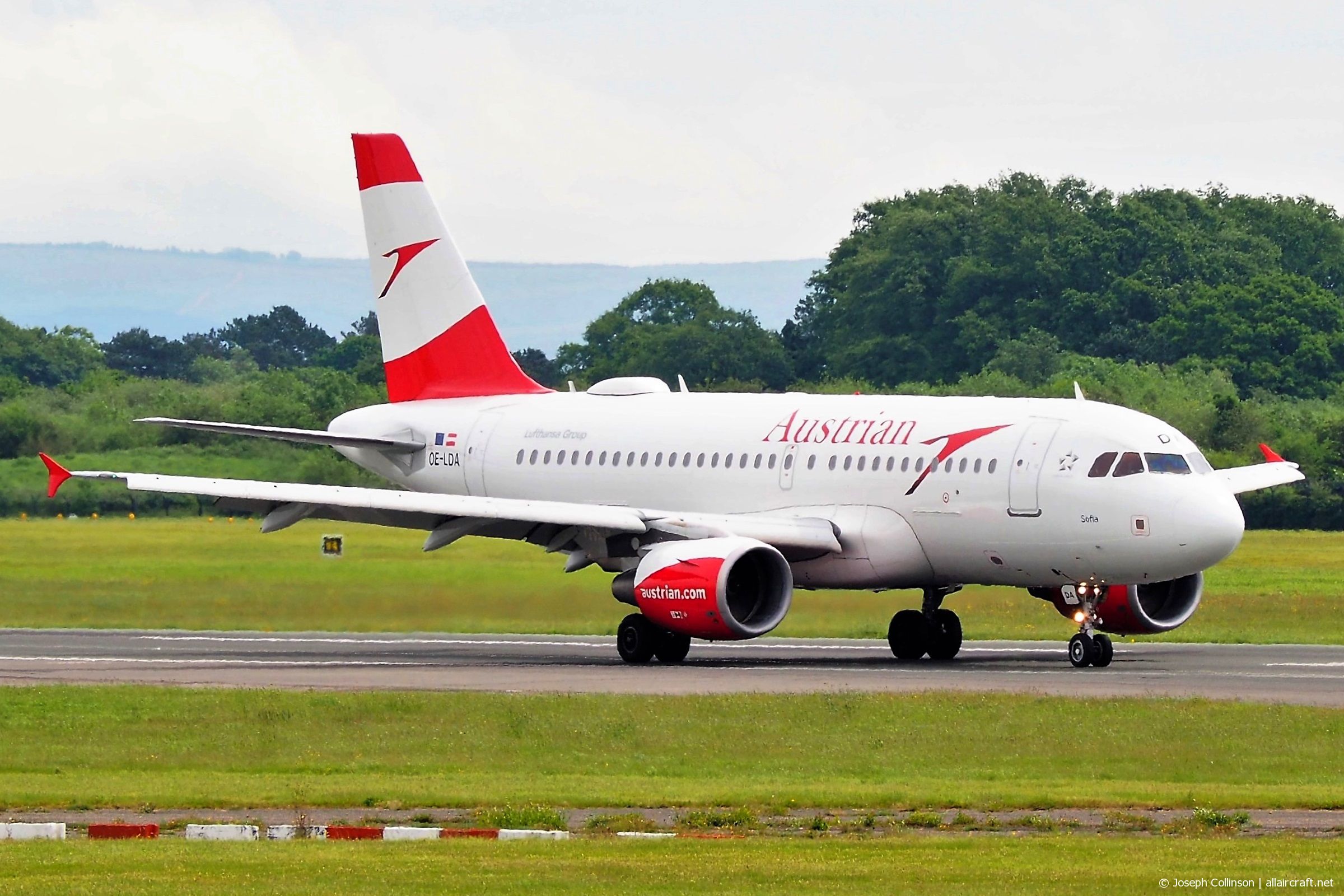 OE-LDA  (2131) 2004 Airbus A319-112