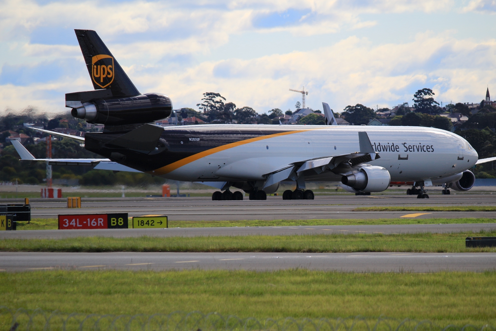 N285UP, (cn 48457), McDonnell Douglas MD-11