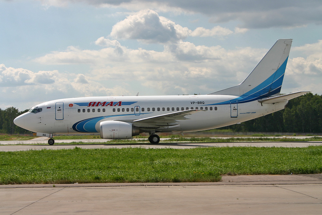 VP-BRQ (25230) 1991 Boeing 737-528