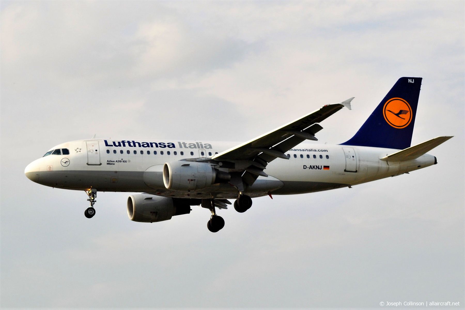 D-AKNJ (1172) 2000 Airbus A319-112