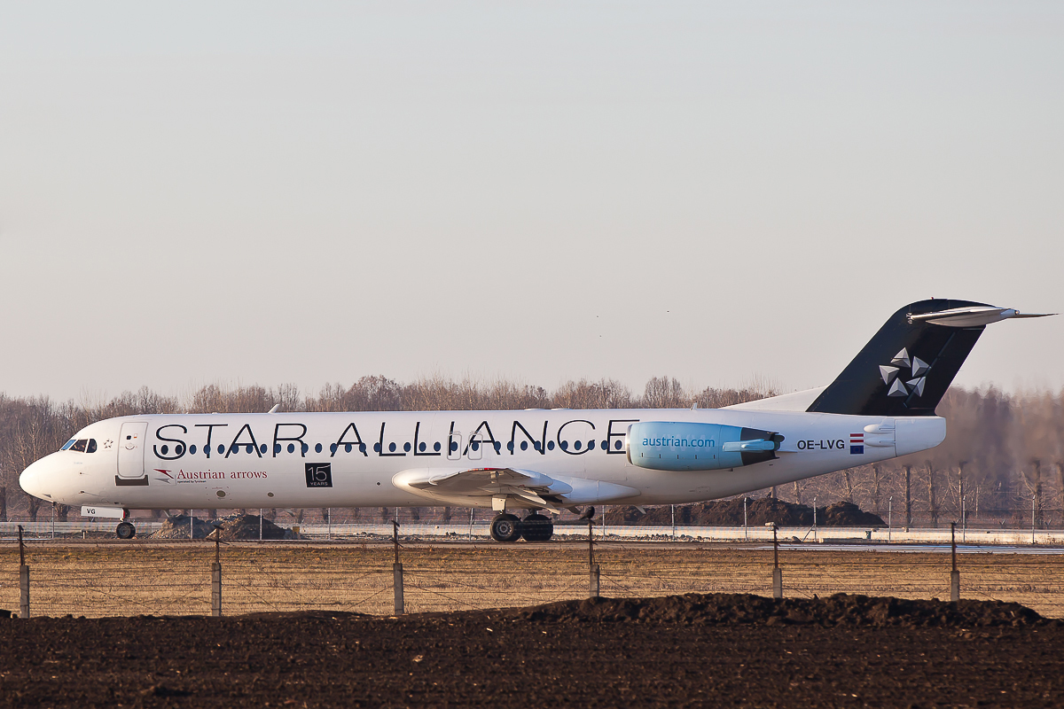 OE-LVG (11520) 1994 Fokker 100