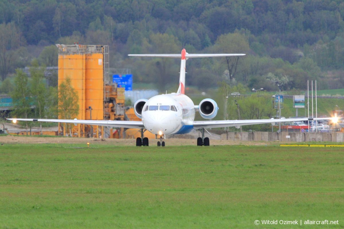 OE-LFH (cn 11554) Fokker 70