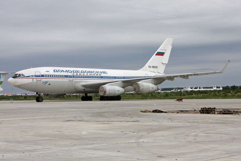 RA-96009 (074393201006) Ilyushin Il-96-300