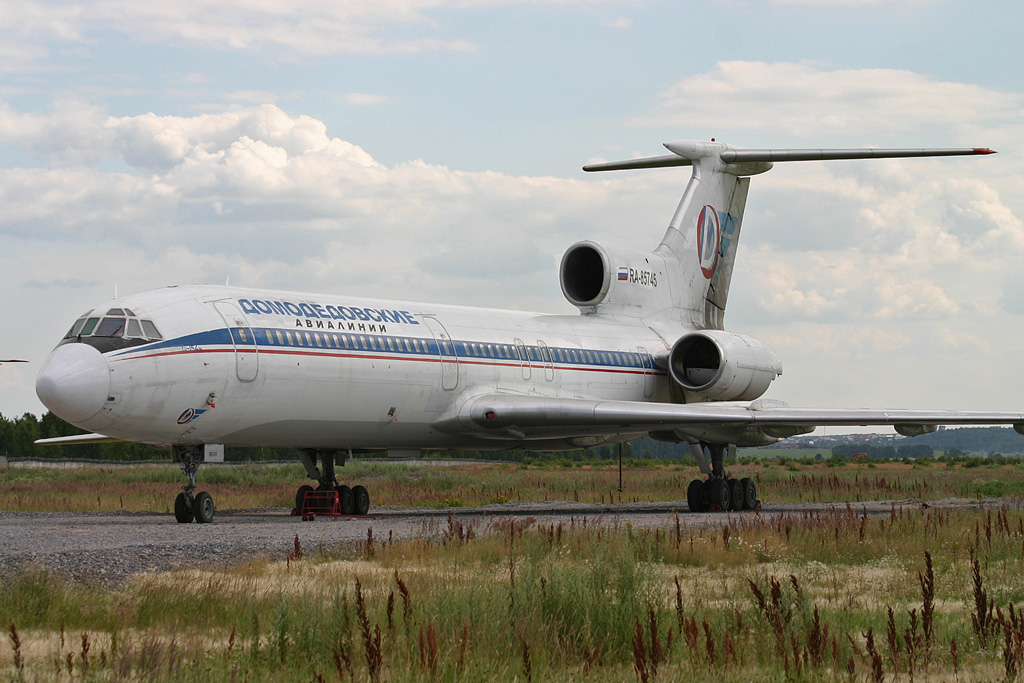 RA-85745, (cn 92A928), Tupolev Tu-154M