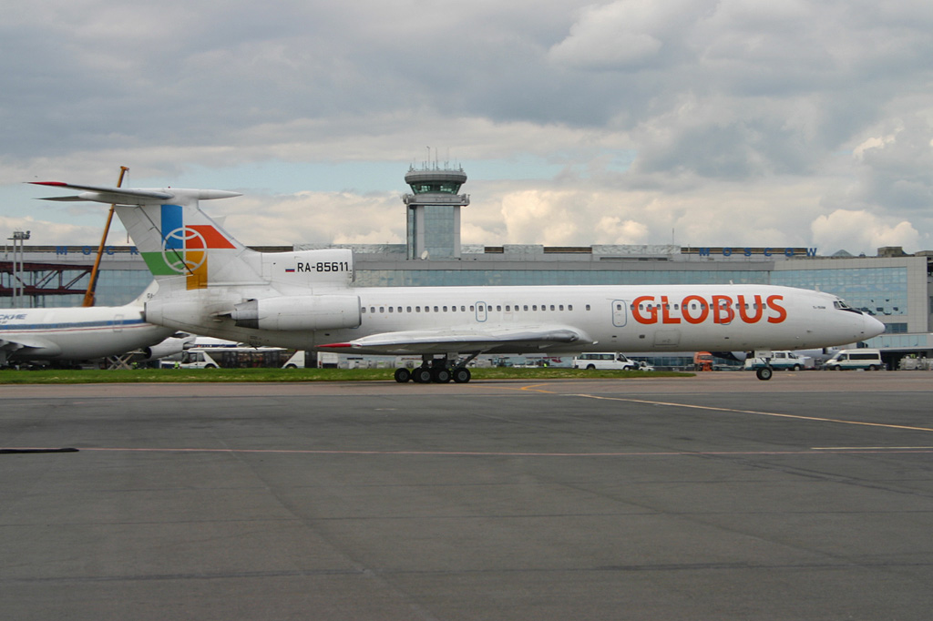 RA-85611 (85A715) 1986 Tupolev Tu-154M