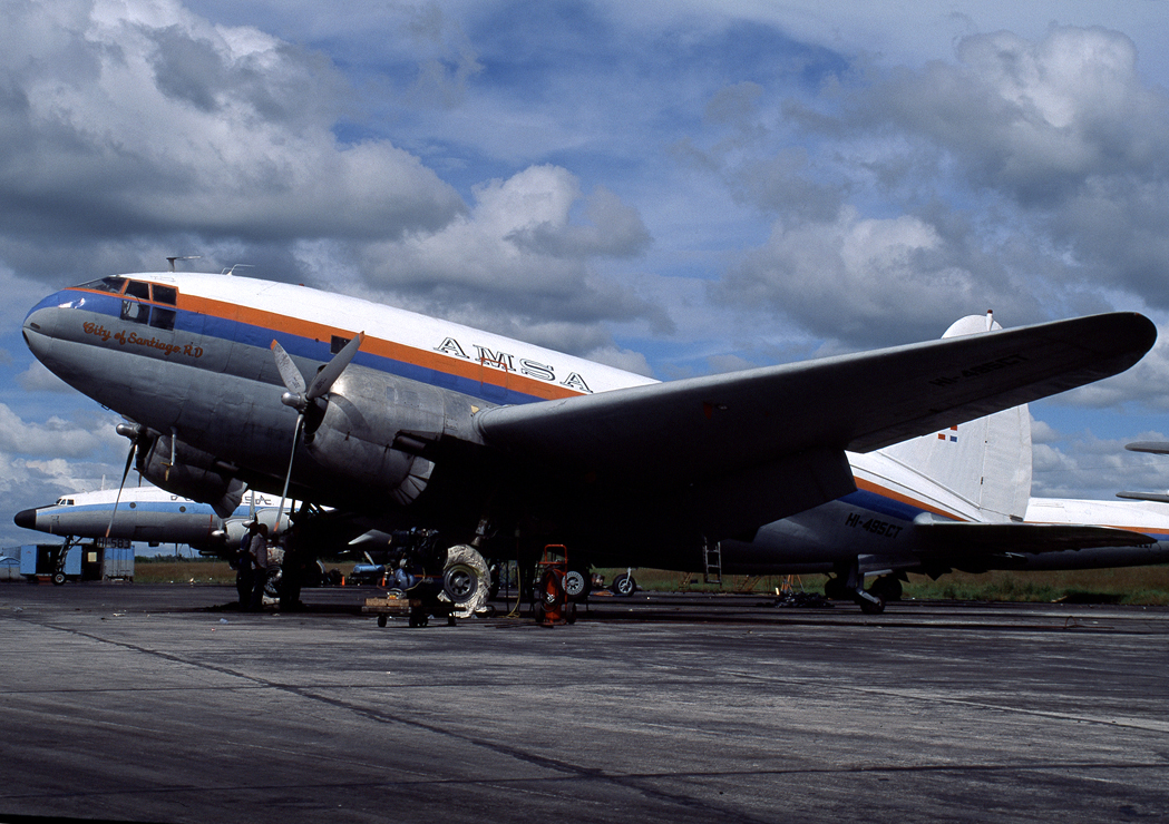 HI-495CT (cn 261) Curtiss C-46A