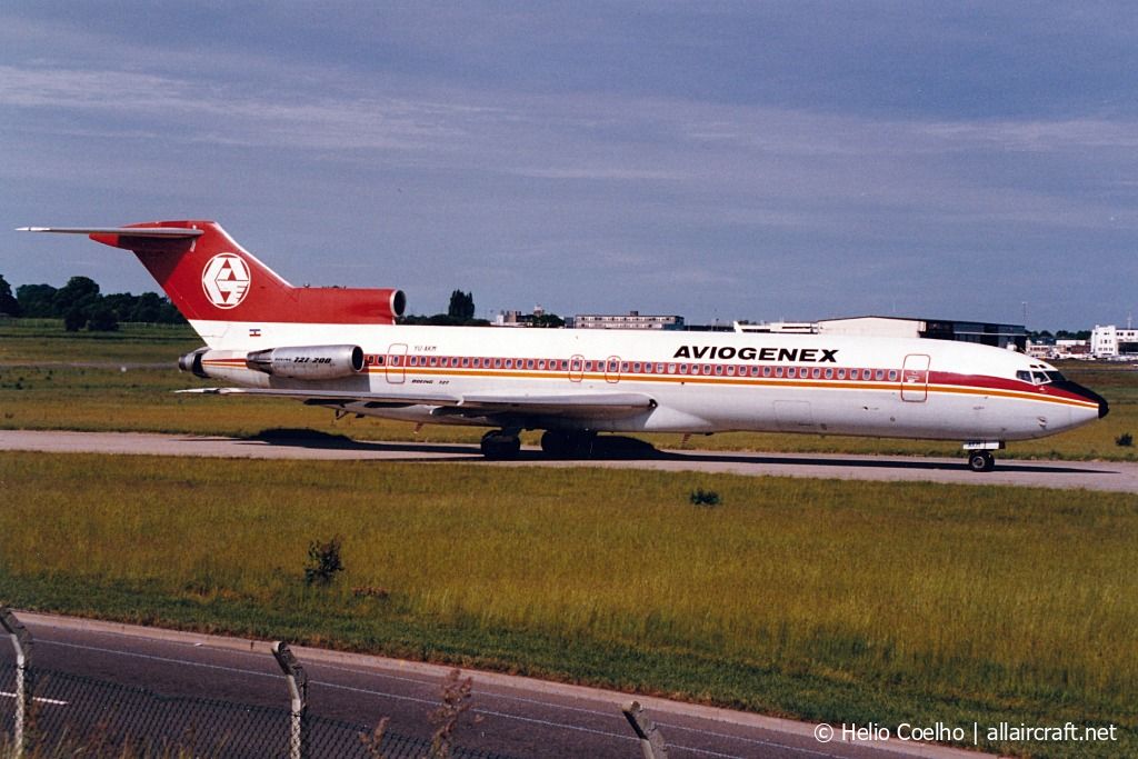 YU-AKM (22702) 1982 Boeing 727-243(A)
