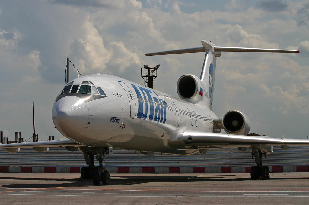 RA-85550, (cn 82A550), Tupolev Tu-154B-2