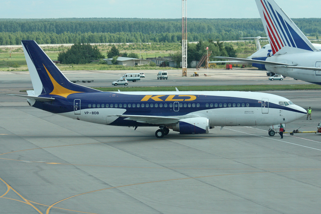 VP-BDB (23261) 1985 Boeing 737-301