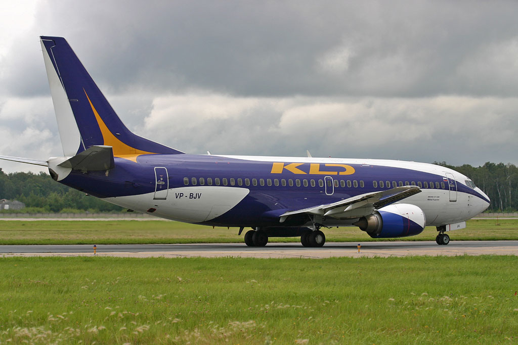 VP-BJV (23507) 1986 Boeing 737-3Q8