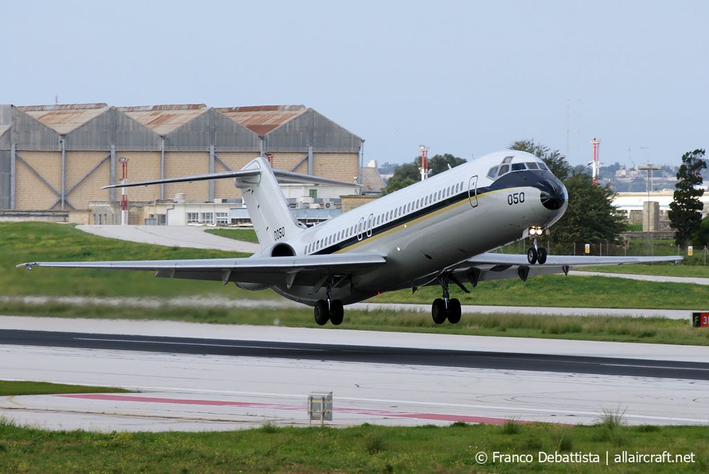 160050 (47699) 1975 McDonnell Douglas C-9B Skytrain II