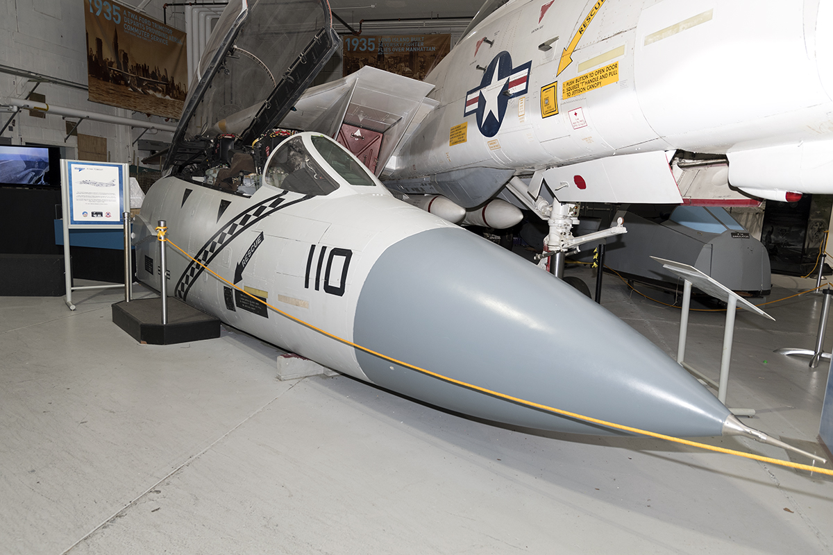 160899 (328) Grumman F-14A Tomcat