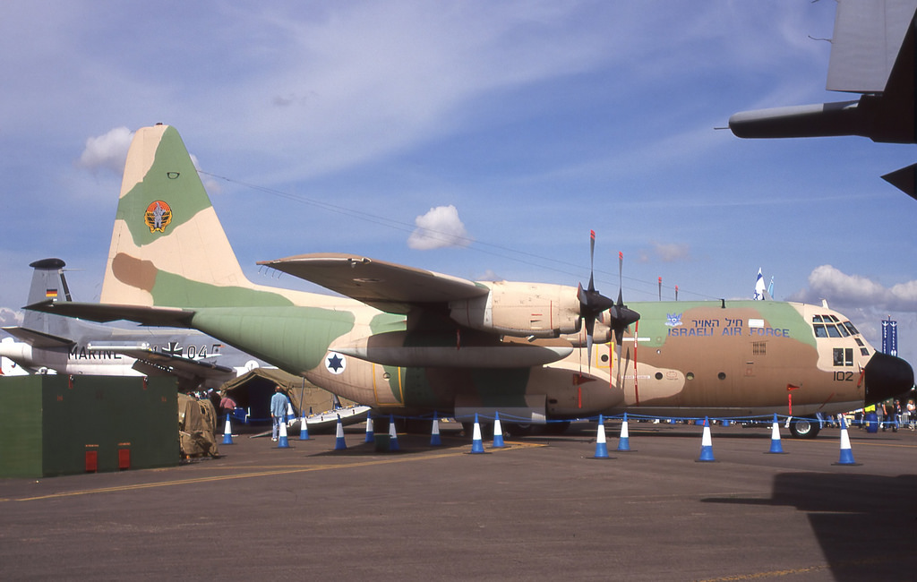 102 (382-4430) 1971 Lockheed C-130H Hercules