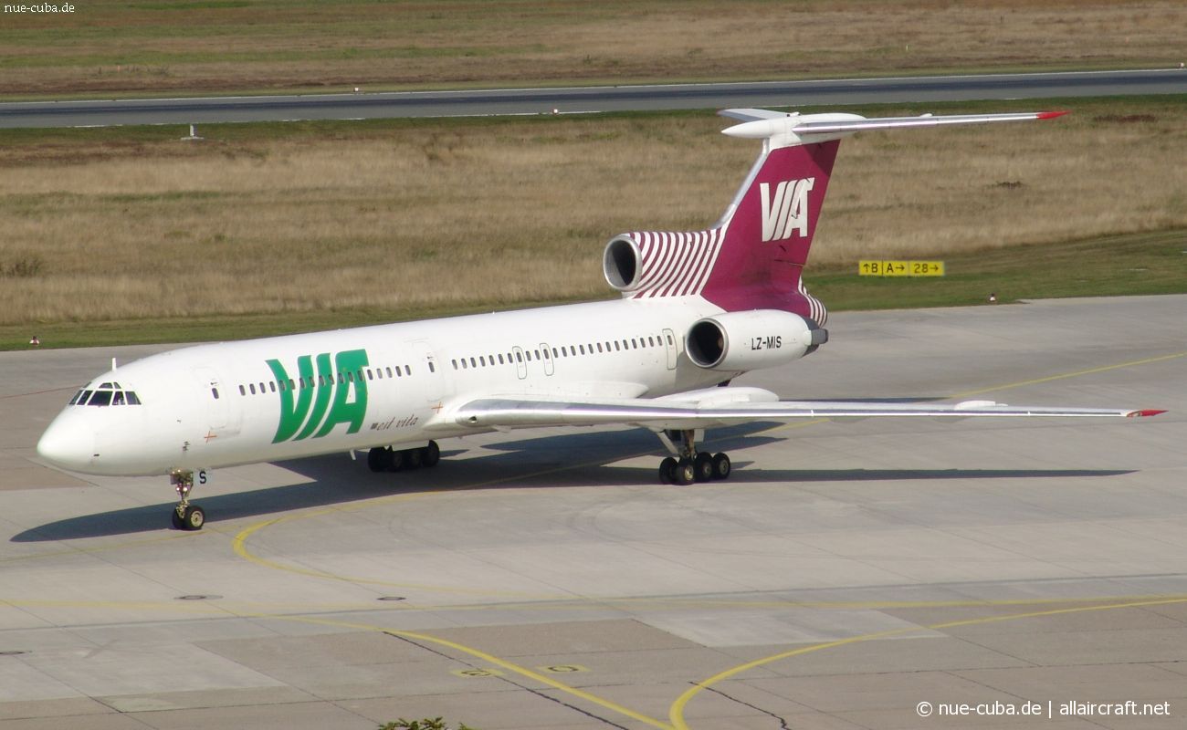 LZ-MIS (cn 90A-863) Tupolev Tu-154M