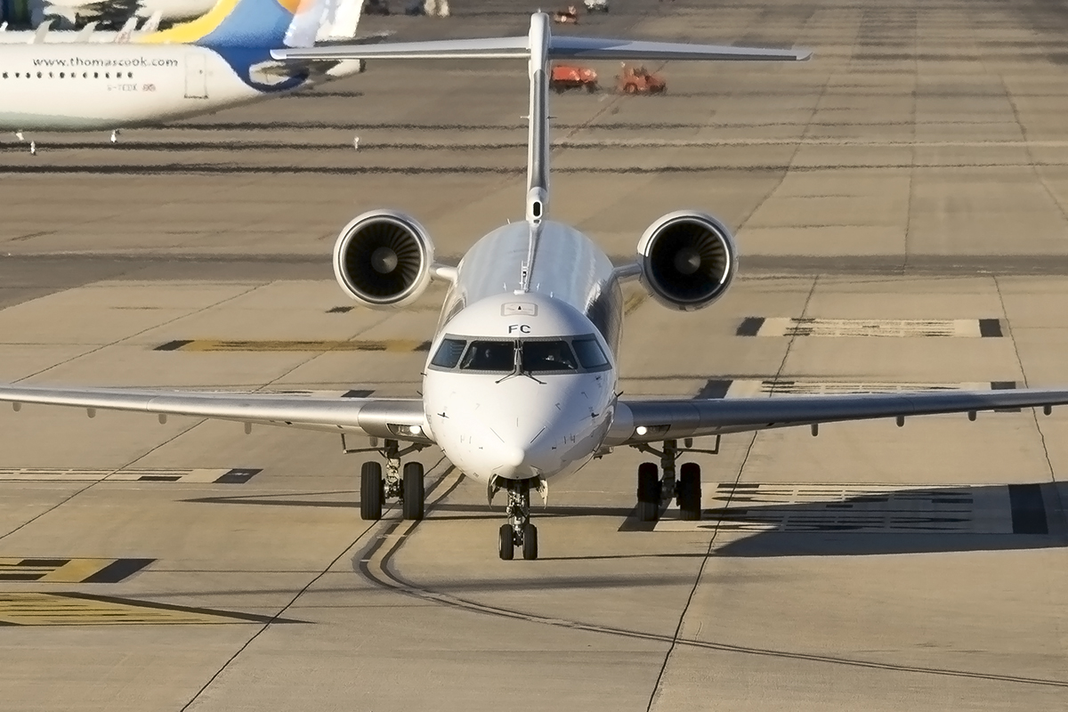 EC-MFC (cn 15065) Bombardier CRJ-900