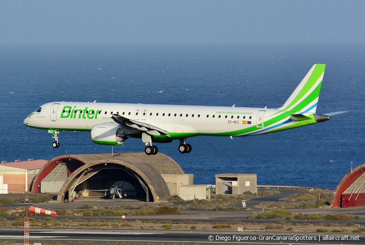 EC-NEZ (cn 19020023) Embraer 190-400STD