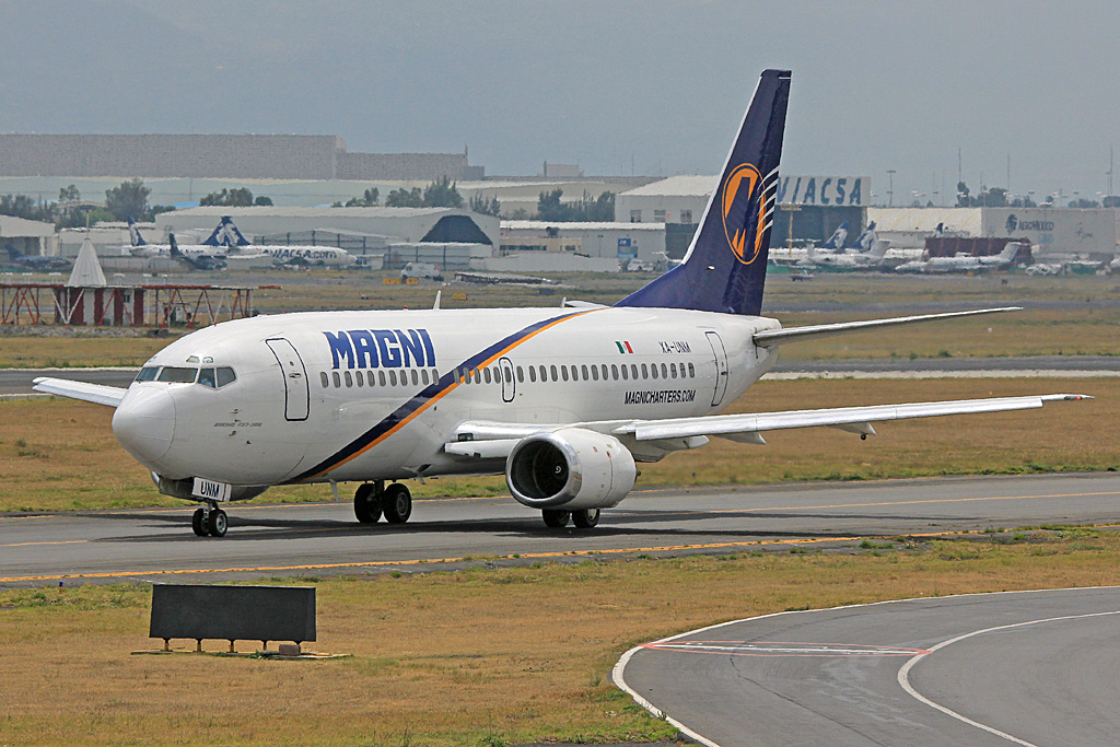 XA-UNM (24248) 1988 Boeing 737-322