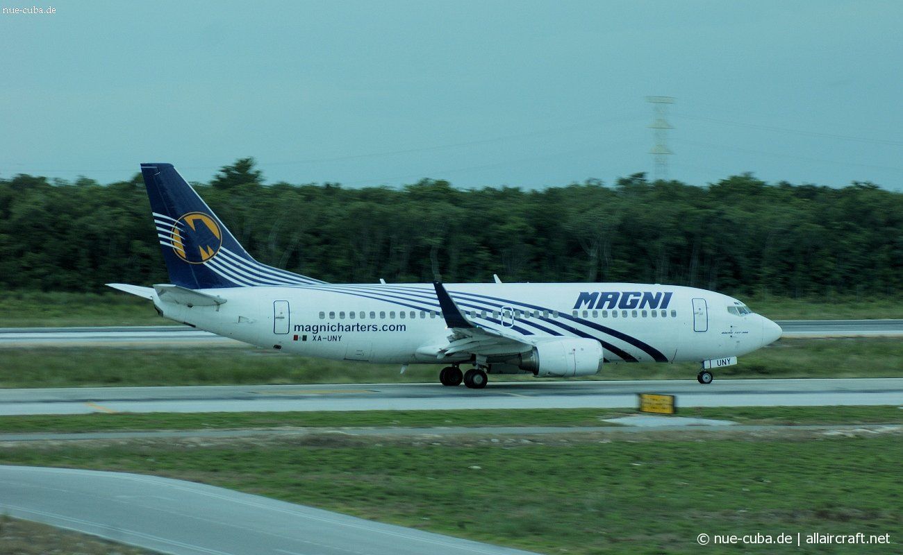 XA-UNY (24455) 1989 Boeing 737-322WL