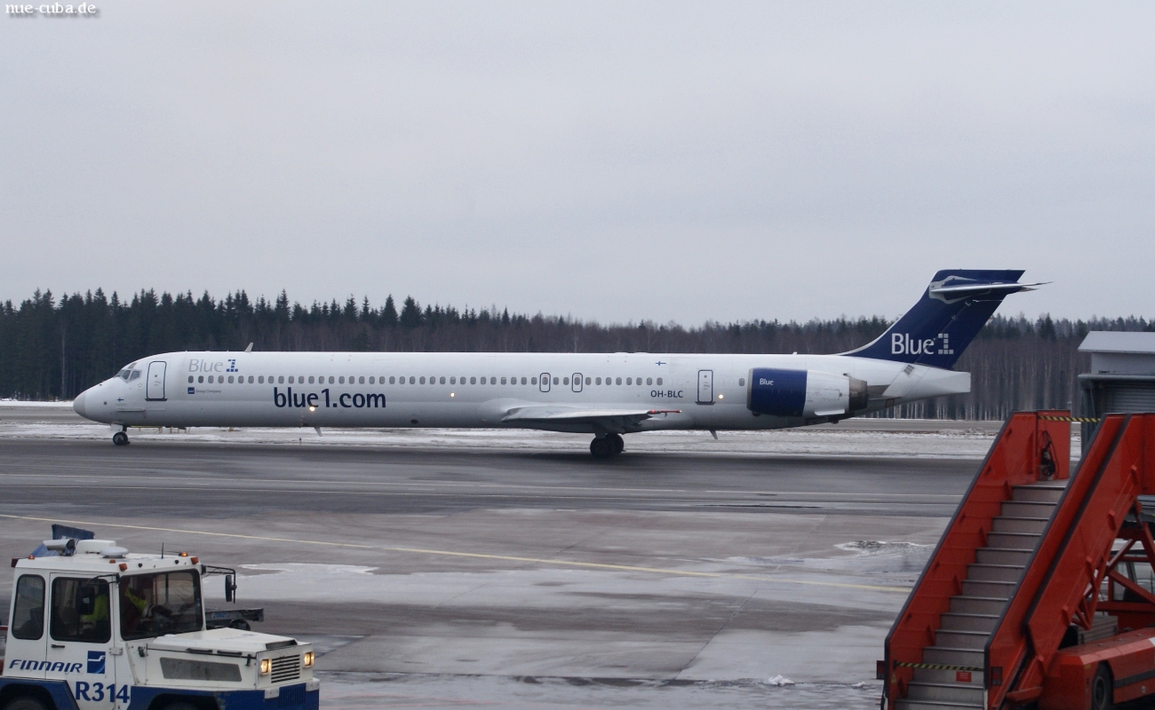 OH-BLC (cn 53459) McDonnell Douglas MD-90-30