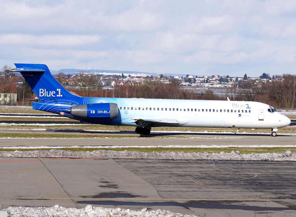 OH-BLJ (cn 55065) Boeing 717-23S