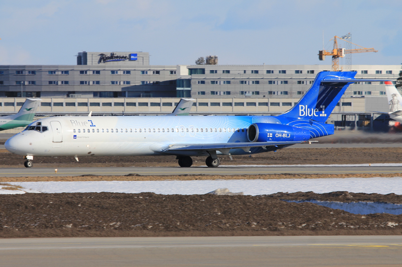 OH-BLJ (cn 55065) Boeing 717-23S