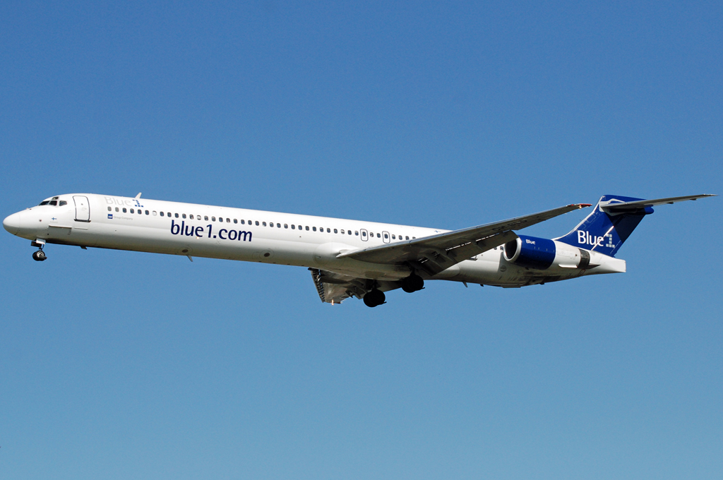 OH-BLD (cn 53544) McDonnell Douglas MD-90-30