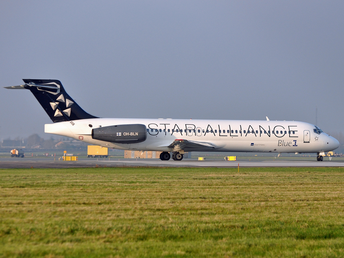 OH-BLN (cn 55053) Boeing 717-2K9