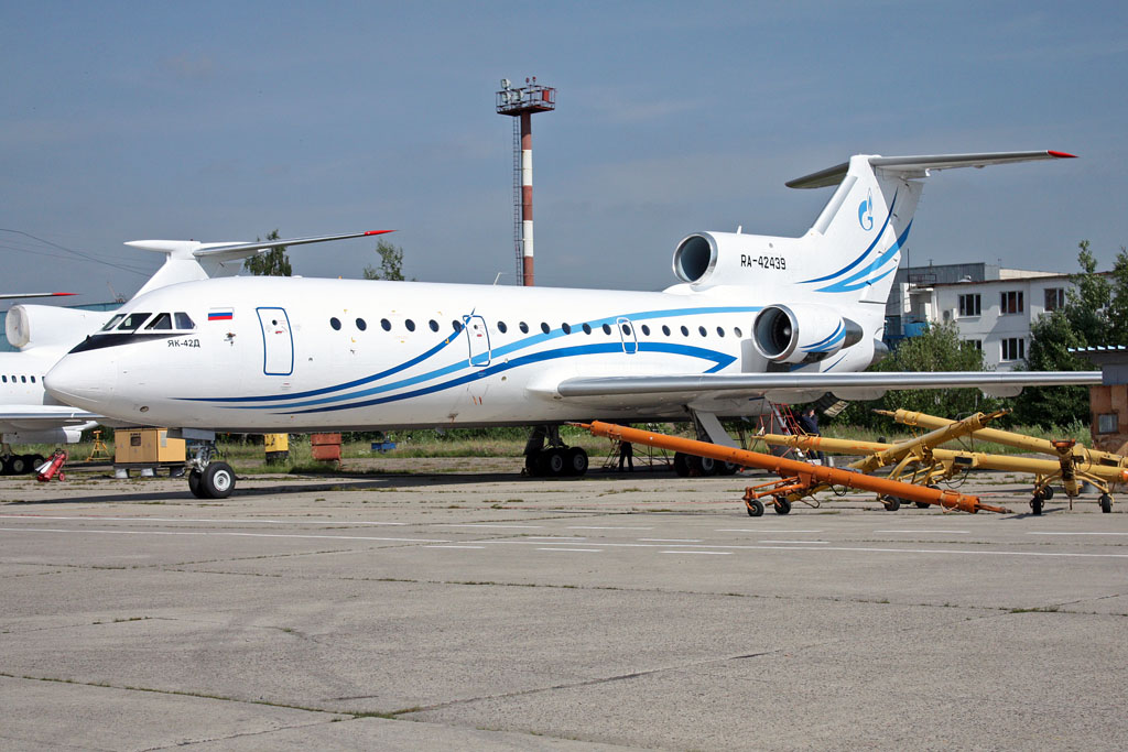 RA-42439 (4520423904019) Yakovlev Yak-42D
