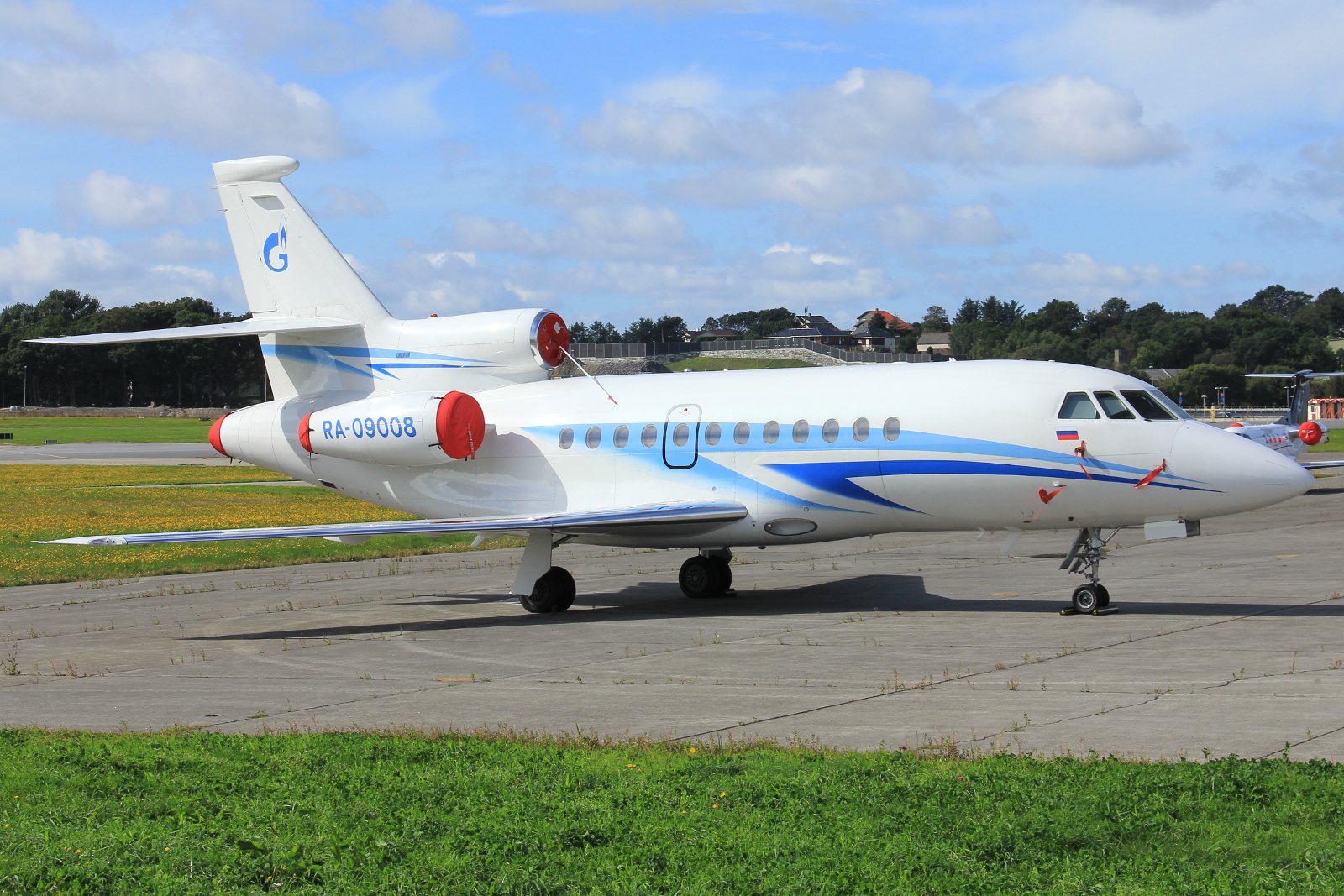 RA-09008 (142) Dassault Falcon 900EX