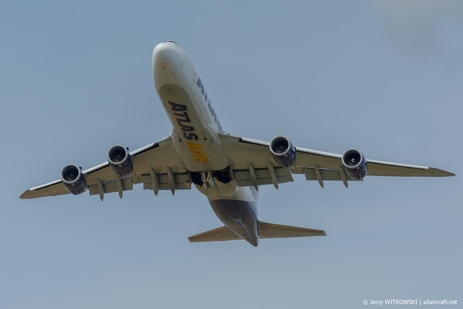 N412MC (30559) 2000 Boeing 747-47UF