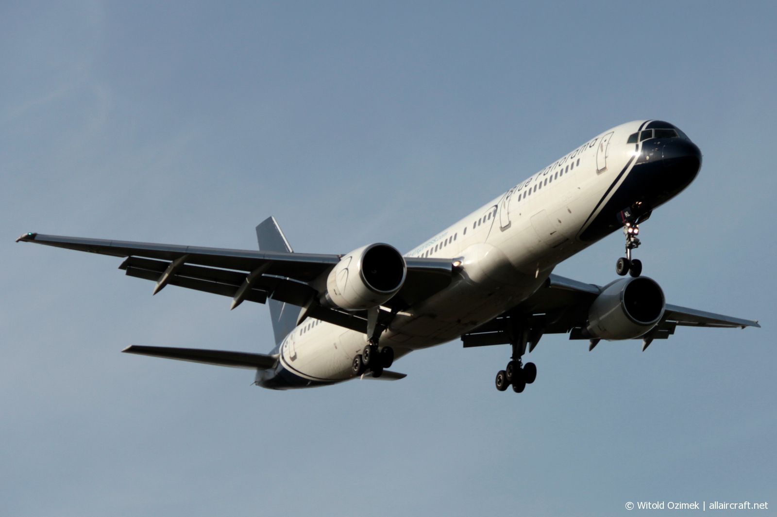 EI-DKL (cn 28482) Boeing 757-231