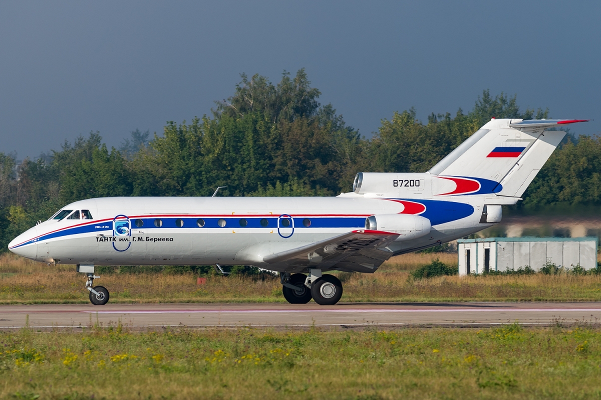 RA-87200 (9811956) 1978 Yakovlev Yak-40K