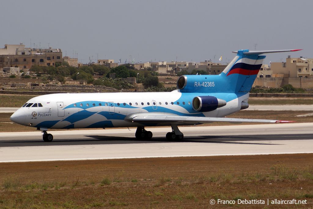 RA-42365 1989 Yakovlev Yak-42D