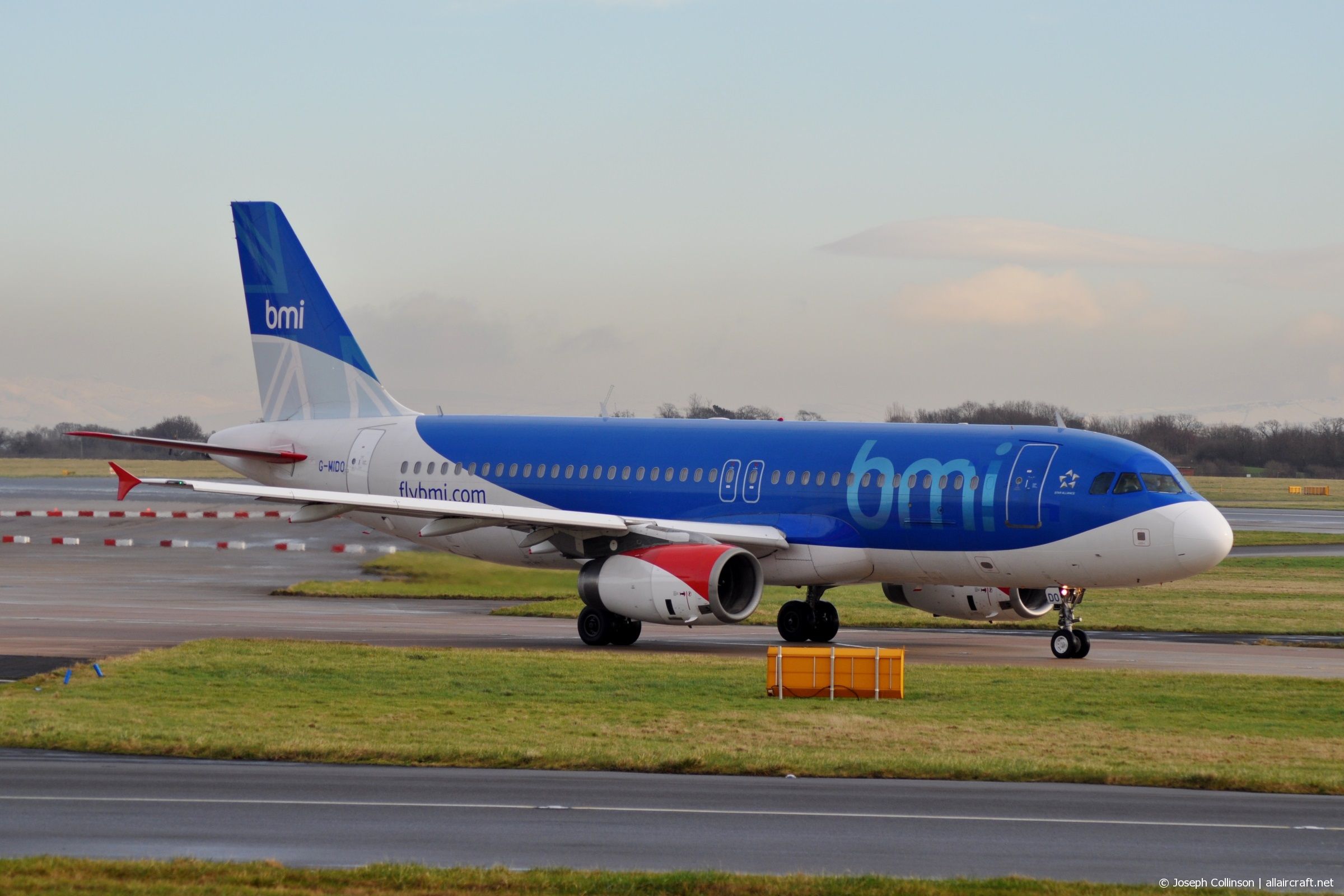 G-MIDO (1987) 2003 Airbus A320-232