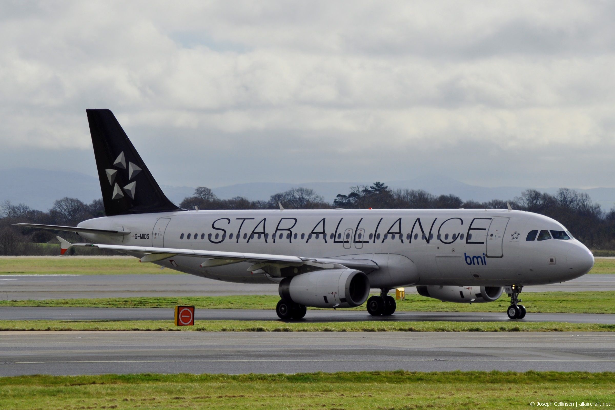 G-MIDS (cn 1424) Airbus A320-232