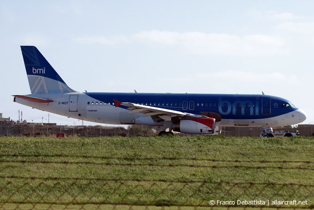 G-MIDT (1418) 2001 Airbus A320-232