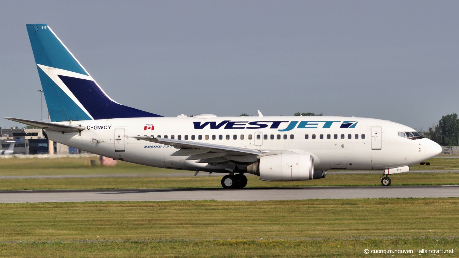 C-GWCY · Boeing 737-6CT · (YUL / CYUL)