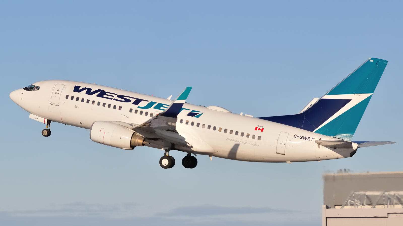 C-GWBT, (cn 32755), Boeing 737-7CT